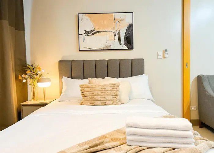 Prime 1br Infront Grand Hyatt Bgc #oursw20d1 Manila